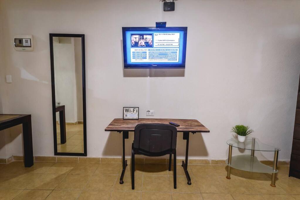 Departamento Comodo Centrico Tv Ac Wifi Cocina Parking, Letra C Ciudad Valles Exterior photo